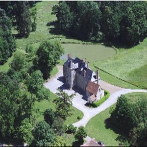 Chateau De Sarceaux Bed & Breakfast Alencon Exterior photo